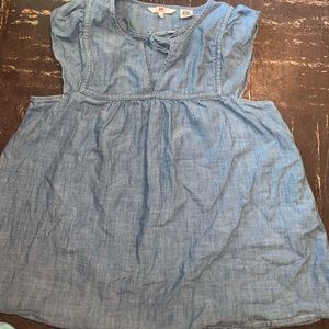 Women’s Levi’s Shirt